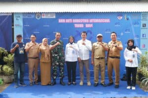 BNN Kendal melaksanakan Deklarasi Pesisir Bersinar di Pantai Sikucing Rowosari Kendal BNN Kendal melaksanakan Deklarasi Pesisir Bersinar di Pantai Sikucing Rowosari Kendal