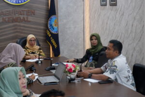 BERTAHAN DENGAN BUDAYA ZONA INTEGRITAS BNN LAKUKAN RAPAT MONEV KEPADA ANGGOTA BNN KENDAL BERTAHAN DENGAN BUDAYA ZONA INTEGRITAS BNN LAKUKAN RAPAT MONEV KEPADA ANGGOTA BNN KENDAL